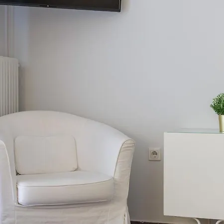 Apartment Cozy For 2 Ppl In Kato Patisia Athens