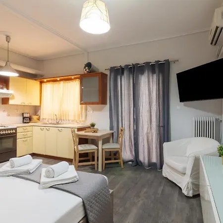 Cozy For 2 Ppl In Kato Patisia Athens